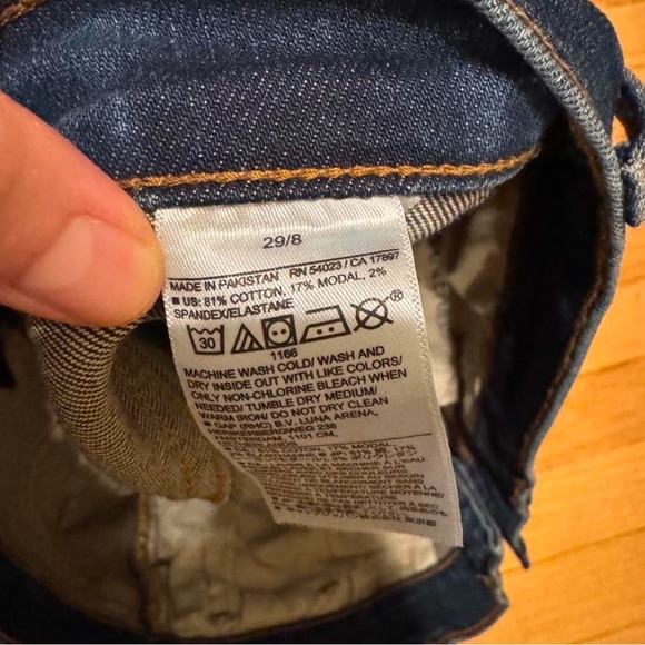 Banana Republic Factory Mid-rise Skinny Jean - Picture 4 of 4